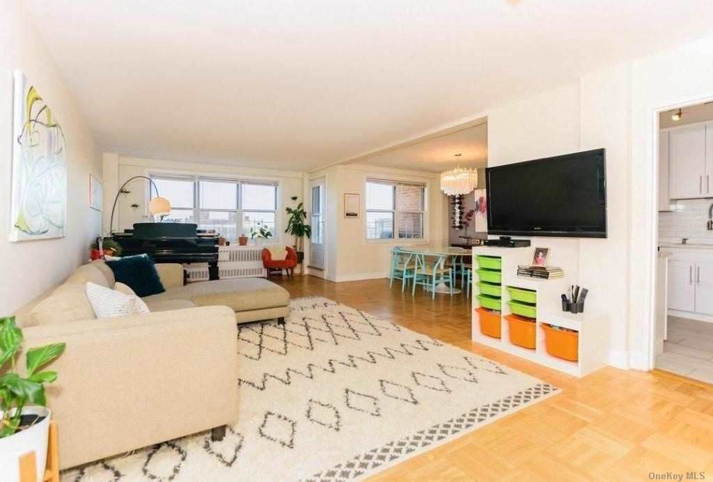 3935 Blackstone - Photo 1