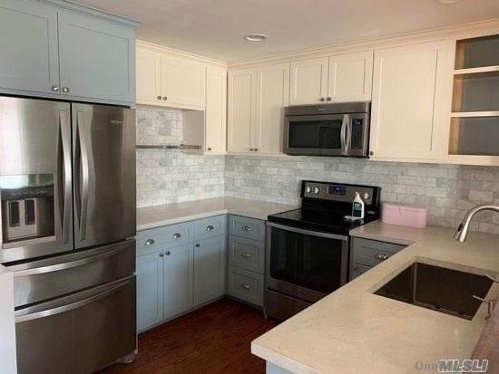 126-22 Old South Road - Photo 1
