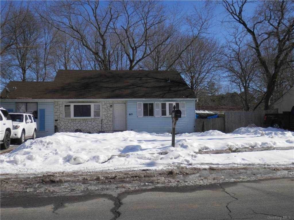621 Macdonald Avenue - Photo 1