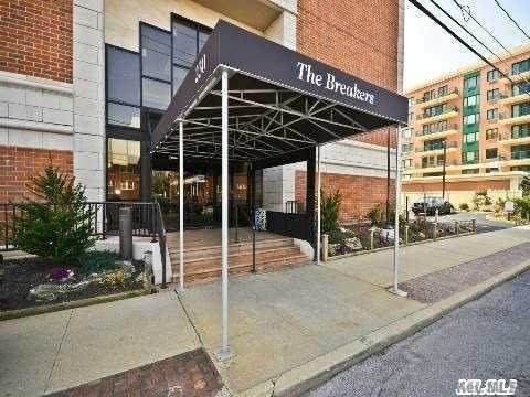 230 Broadway - Photo 1