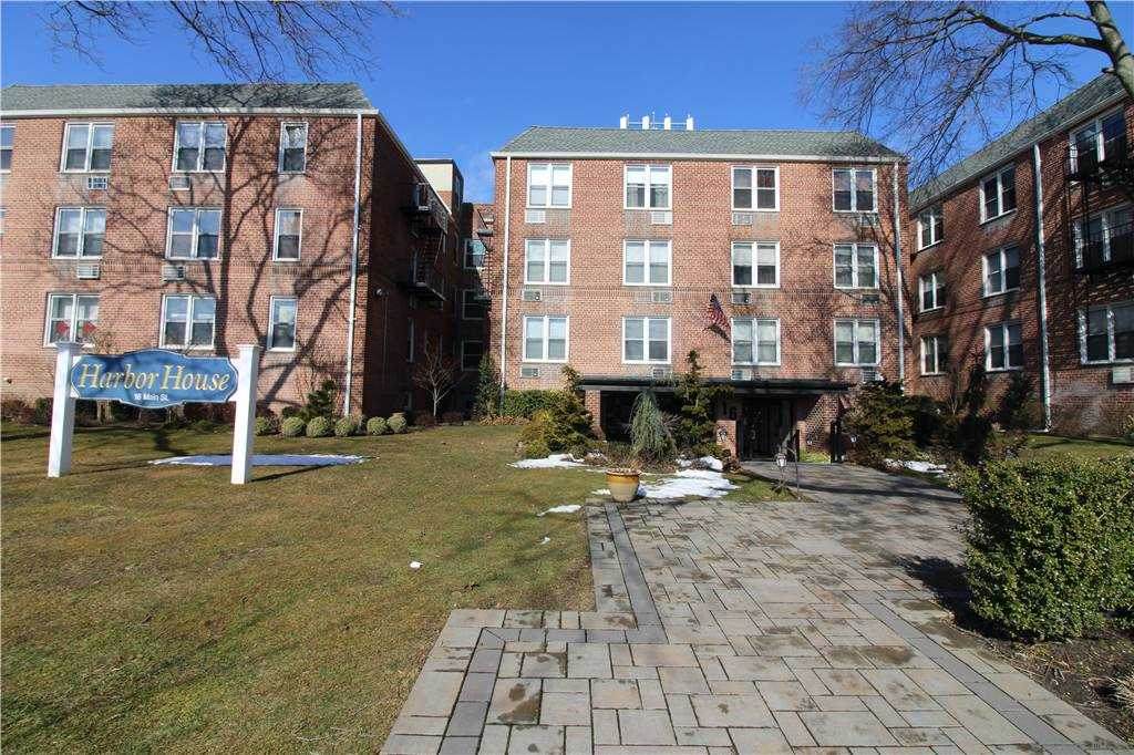 112 Main Street - Photo 1