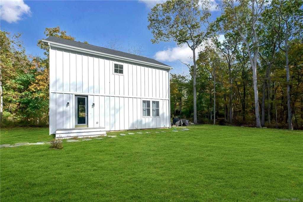 13595 Soundview Avenue - Photo 1