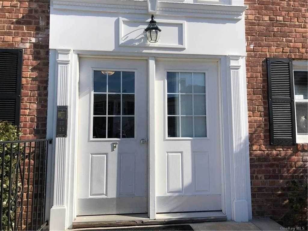 261 Central Avenue - Photo 1