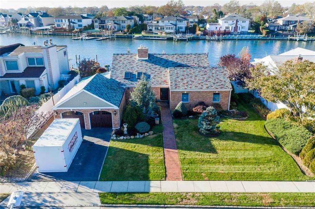 209 West Shore Drive - Photo 1