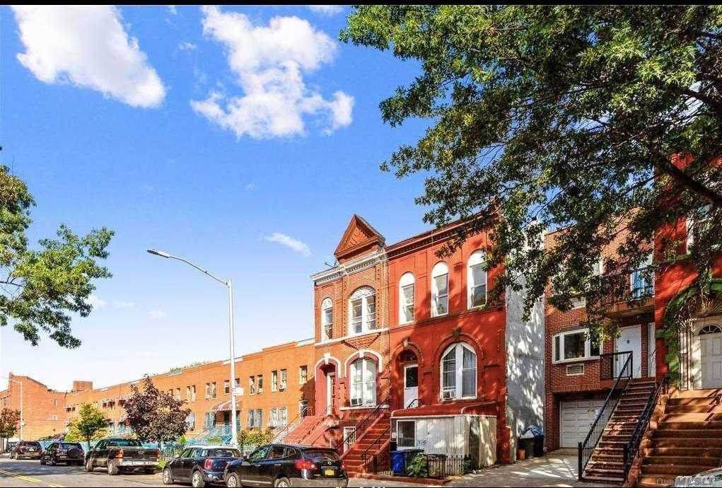 413 Halsey Street - Photo 1