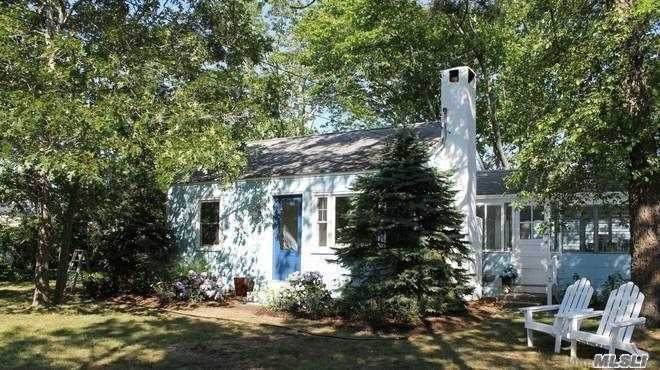 3 Clinton Avenue - Photo 1