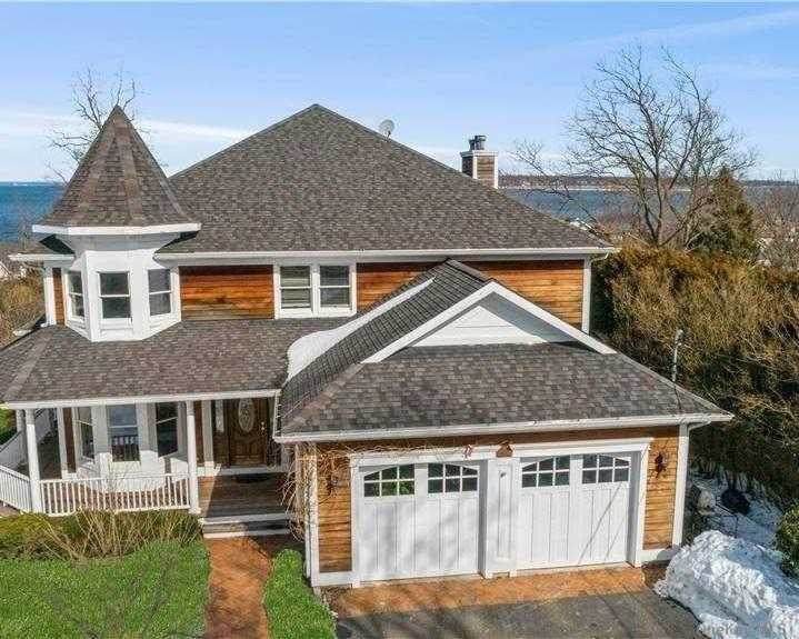 260 Bay Avenue - Photo 1