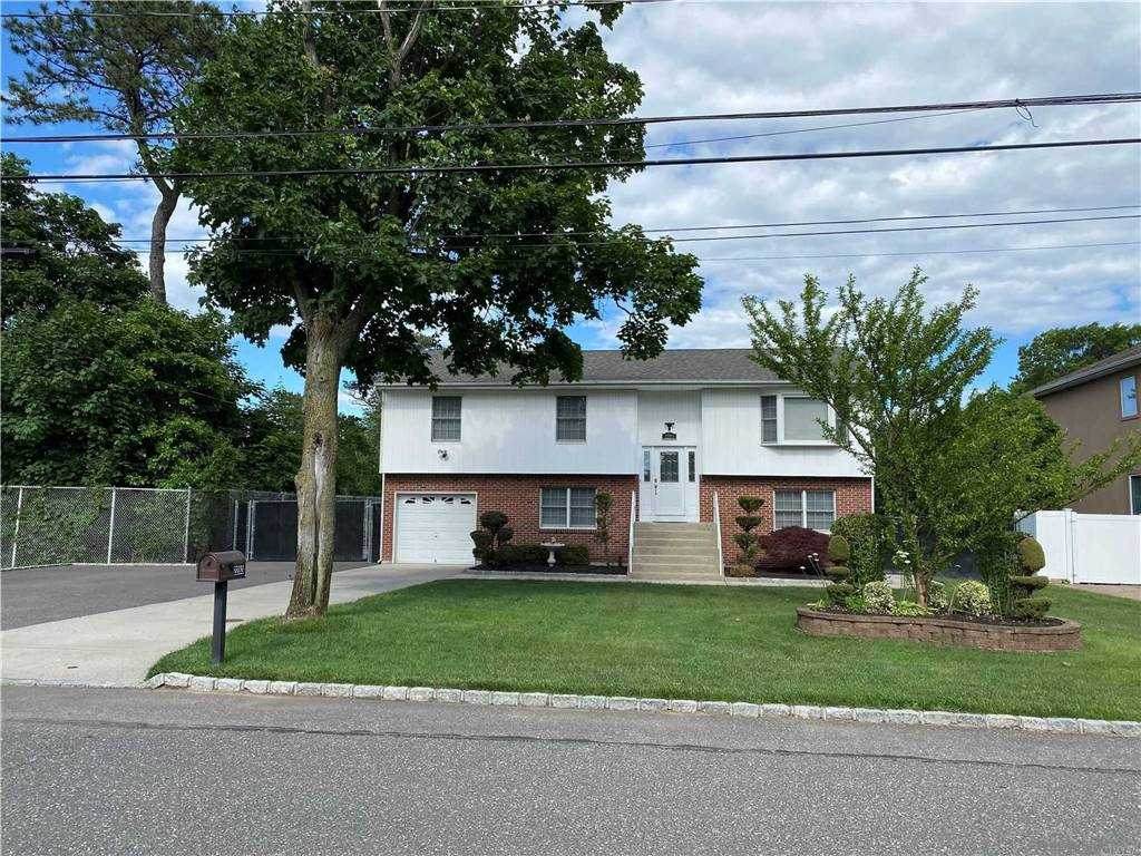 2283 Elm Avenue - Photo 1