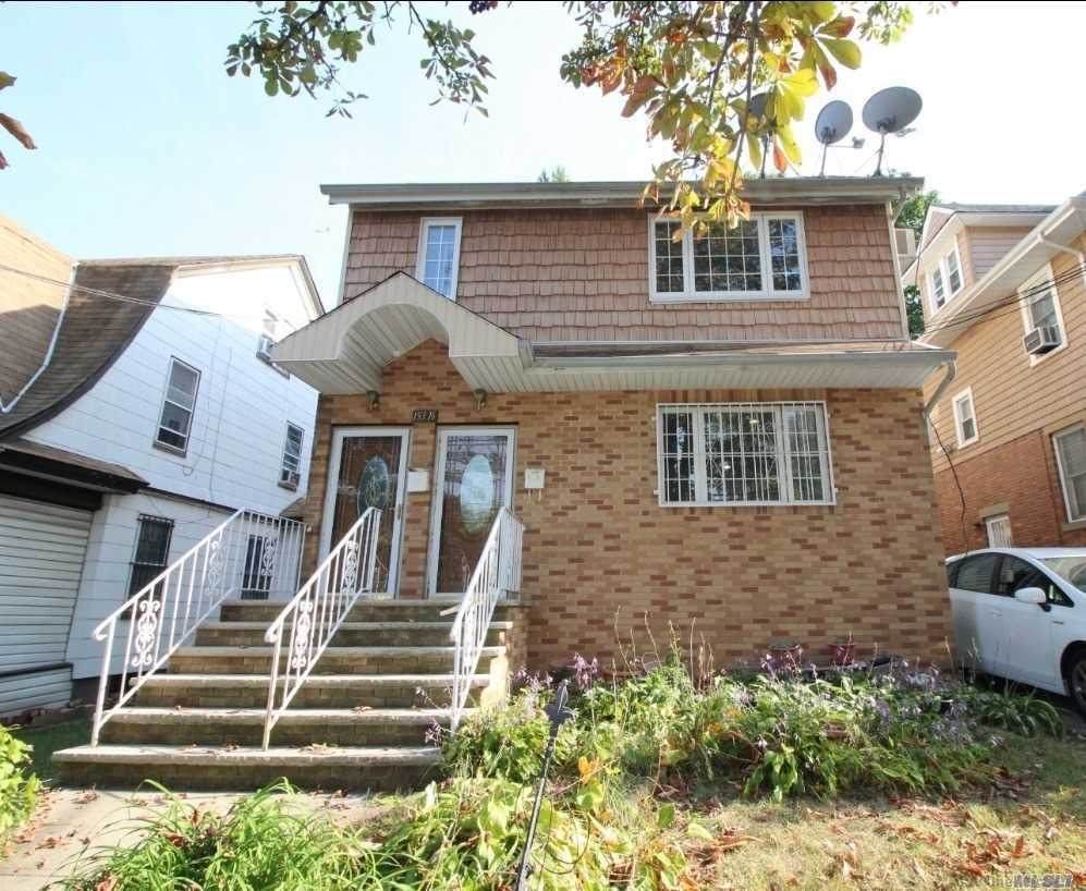 153-16 Sanford Avenue - Photo 1