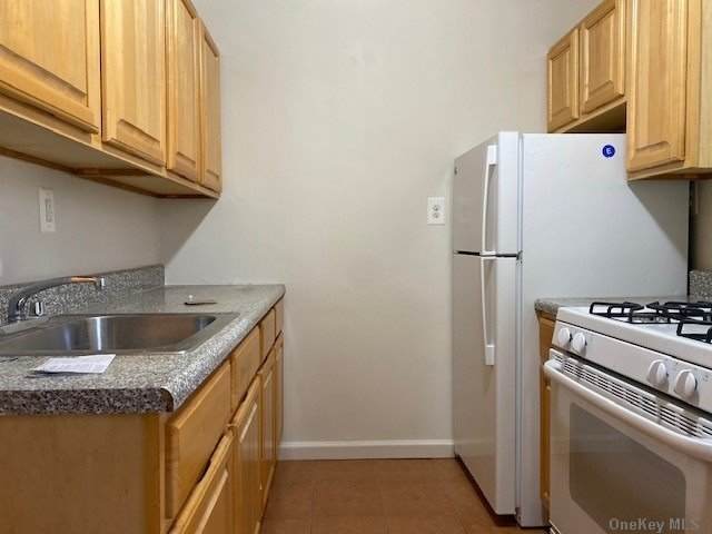 62-40 Woodhaven Boulevard - Photo 1