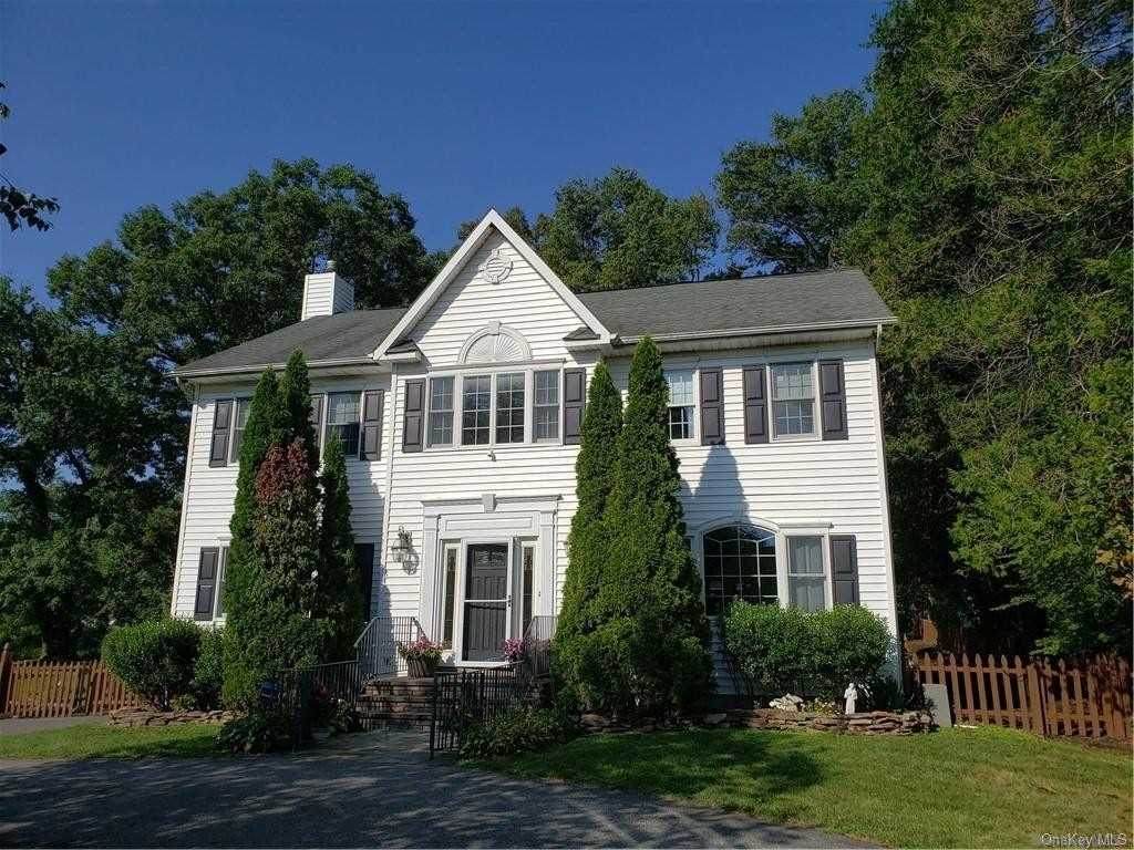 133 Old Middletown Road - Photo 1