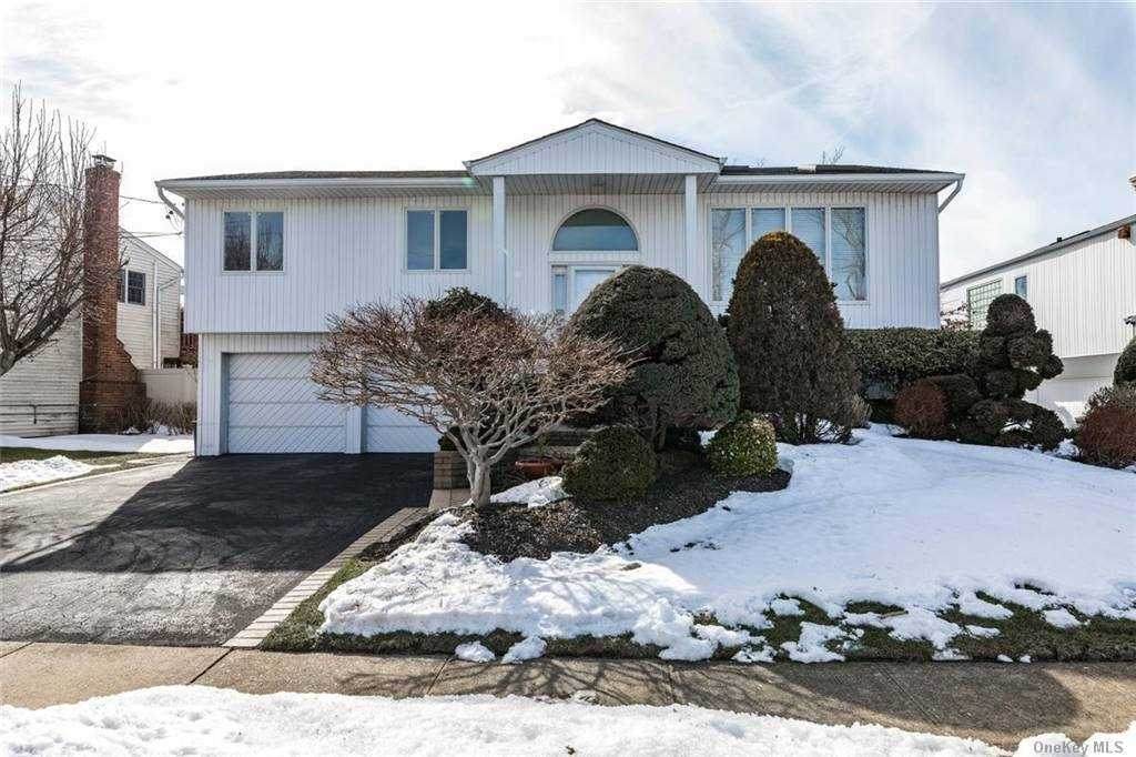 2956 Holiday Park Drive - Photo 1