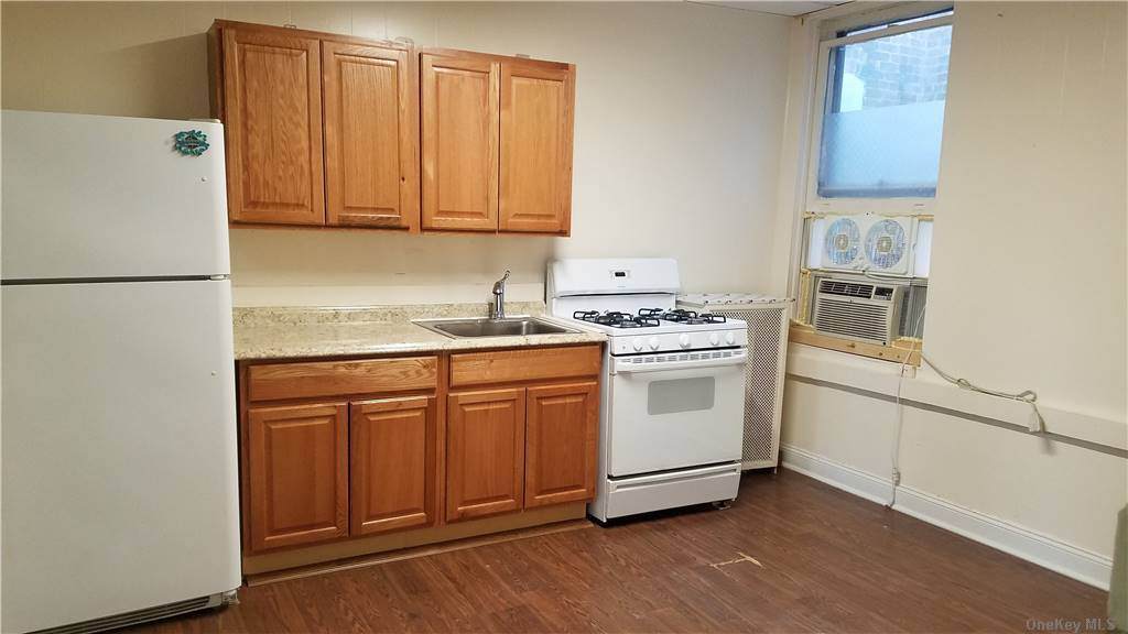 149-18 41 Avenue - Photo 1