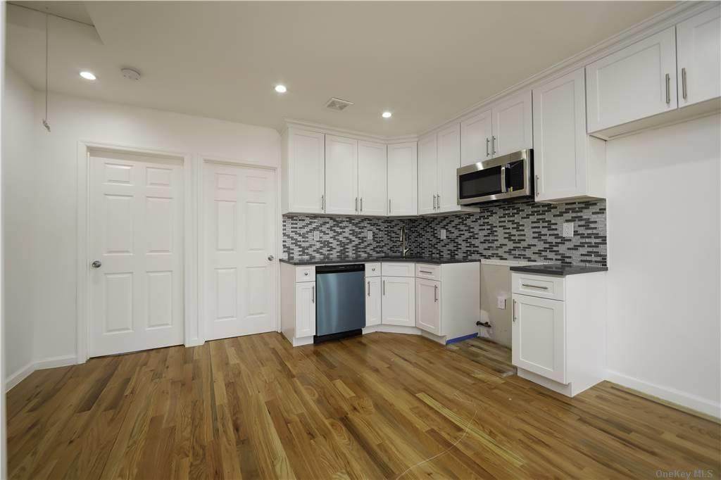 140-19 172nd Street - Photo 1