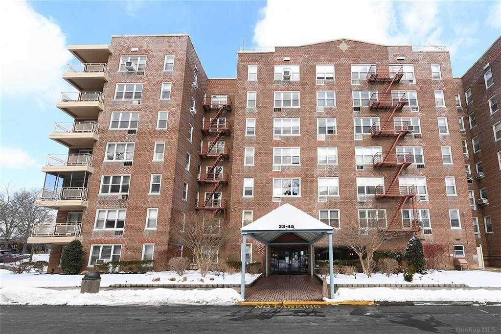 23-45 Bell Boulevard - Photo 1