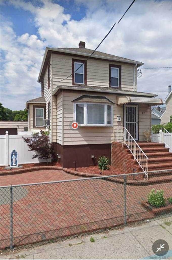 47 Roosevelt Avenue - Photo 1