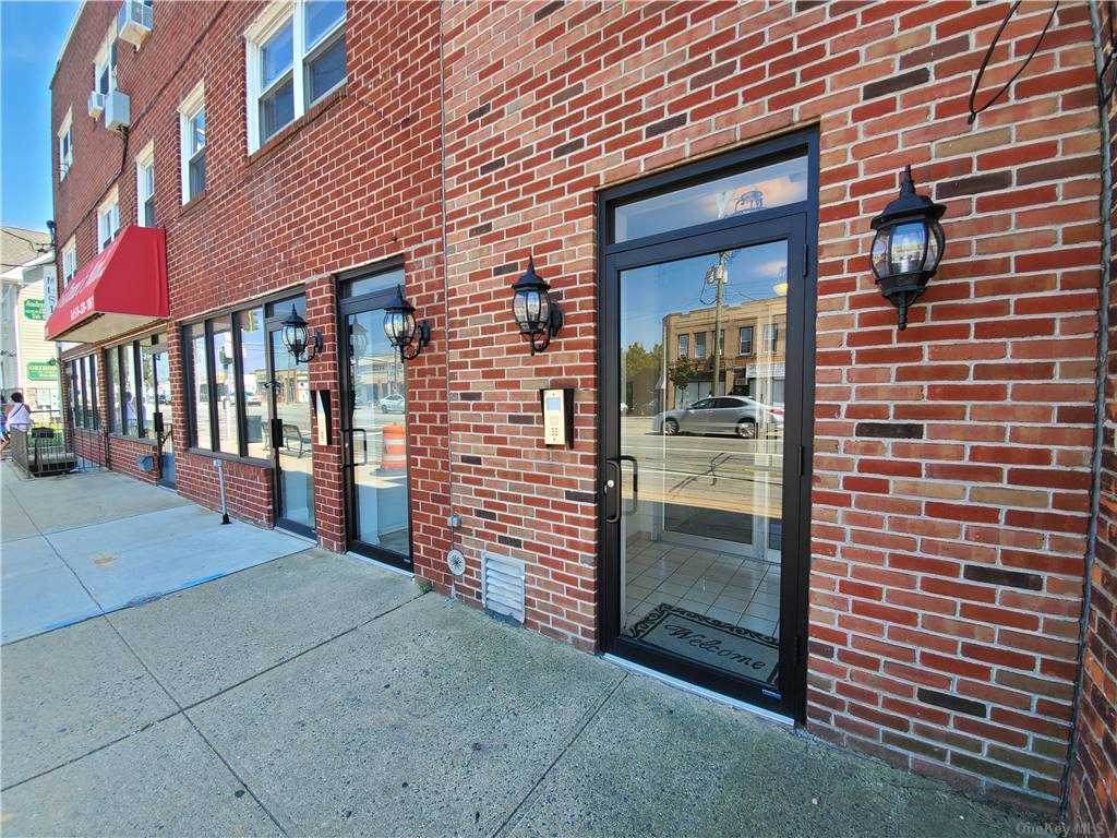 400-410 Jericho Turnpike - Photo 1