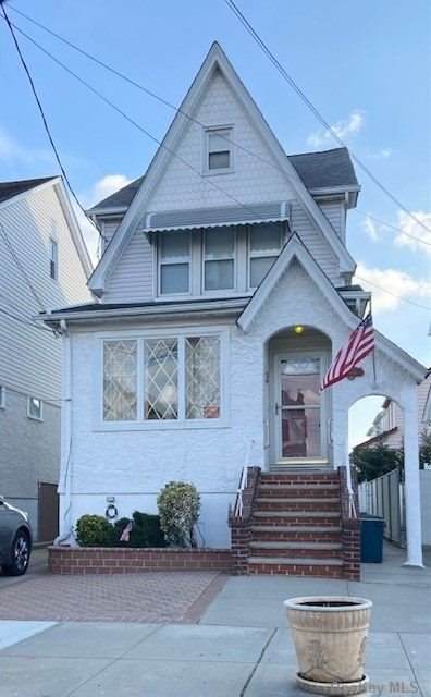 99-06 158th Avenue - Photo 1