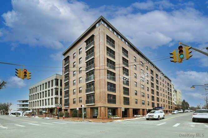 12 Bond Street - Photo 1