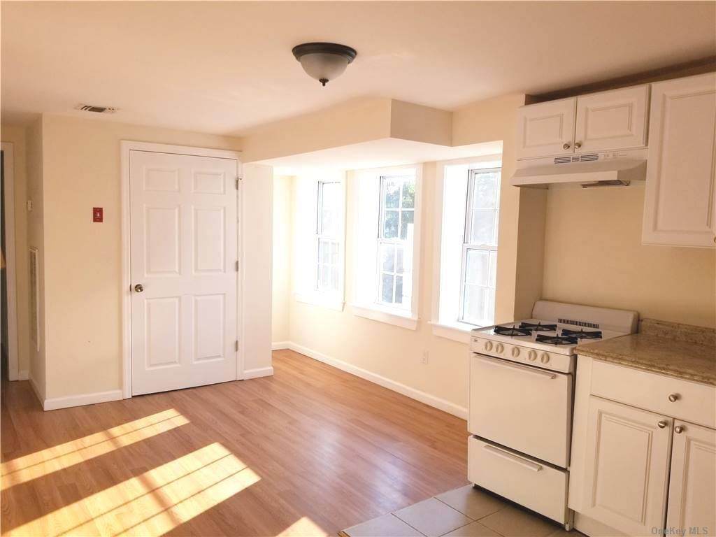 49 Audrey Avenue - Photo 1