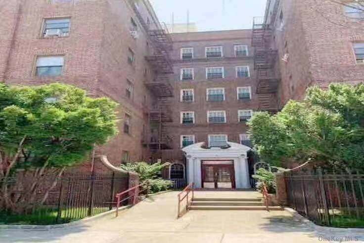 144-80 Sanford Avenue - Photo 1