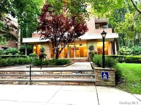 30 Grace Avenue - Photo 1