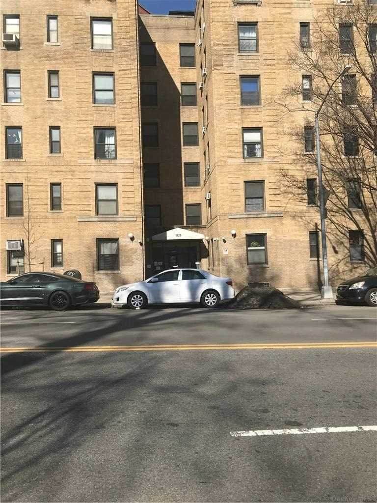 1825 Riverside Drive - Photo 1