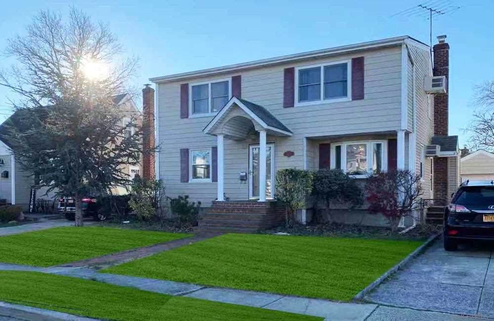 2328 Maple Street - Photo 1