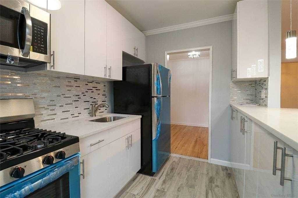 13921 85 Drive - Photo 1