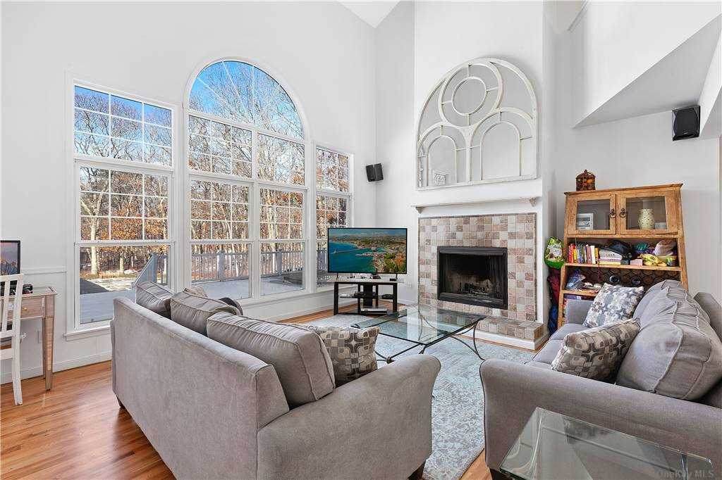 528 Wainscott Nw Road - Photo 1