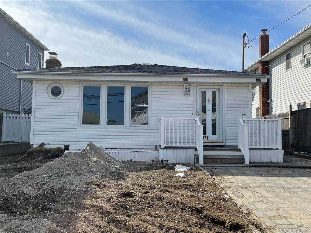 871 Surf Street - Photo 1