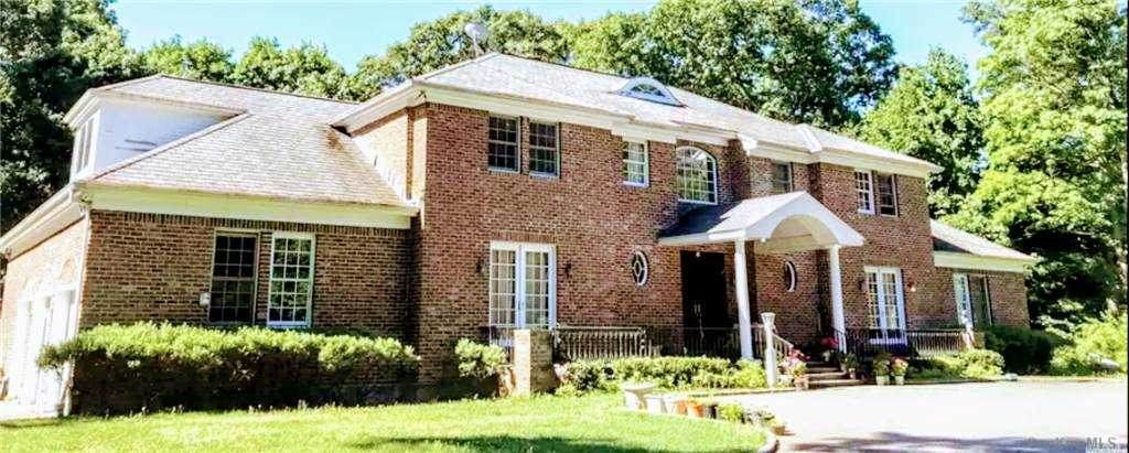 1 Woodhollow Court - Photo 1
