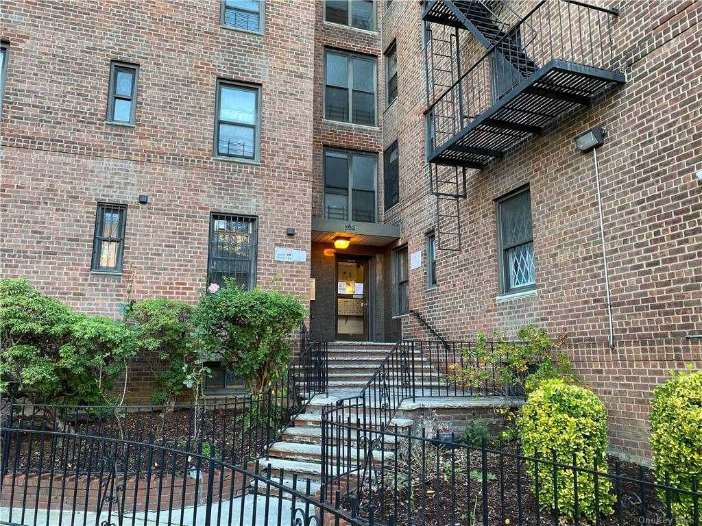 37-50 87 Street - Photo 1