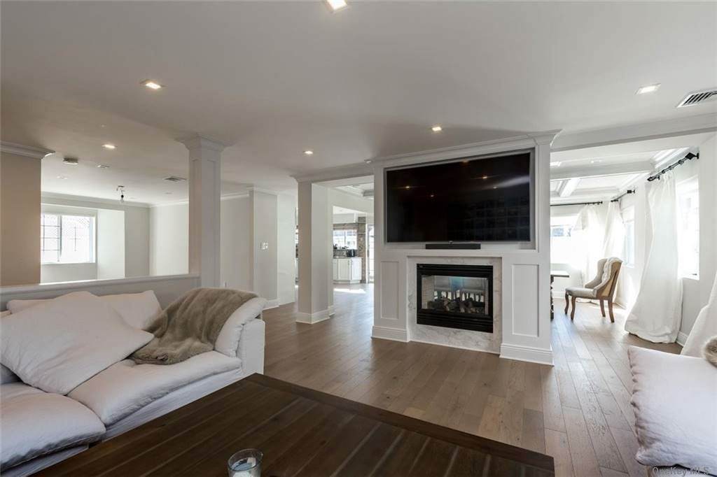 230 Beech Street - Photo 1