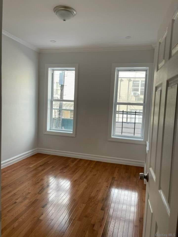 317 Woodbine Street - Photo 1