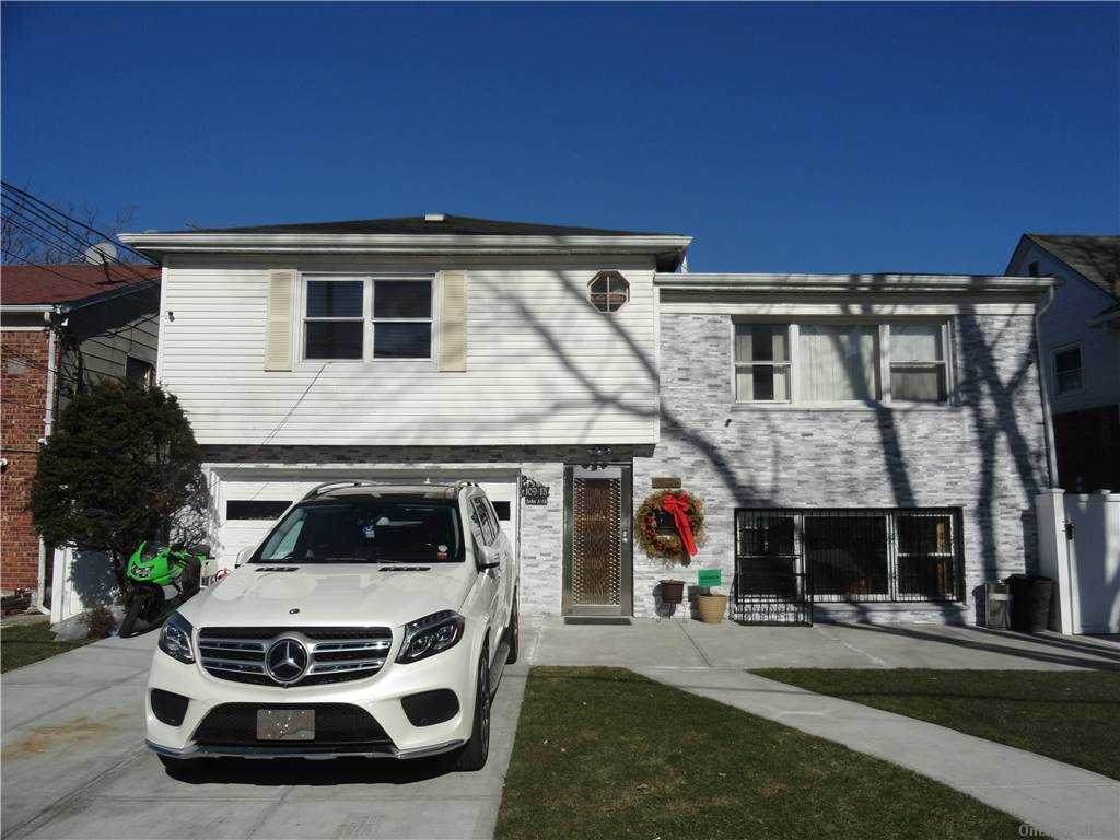 109-15 Ditmars Boulevard - Photo 1