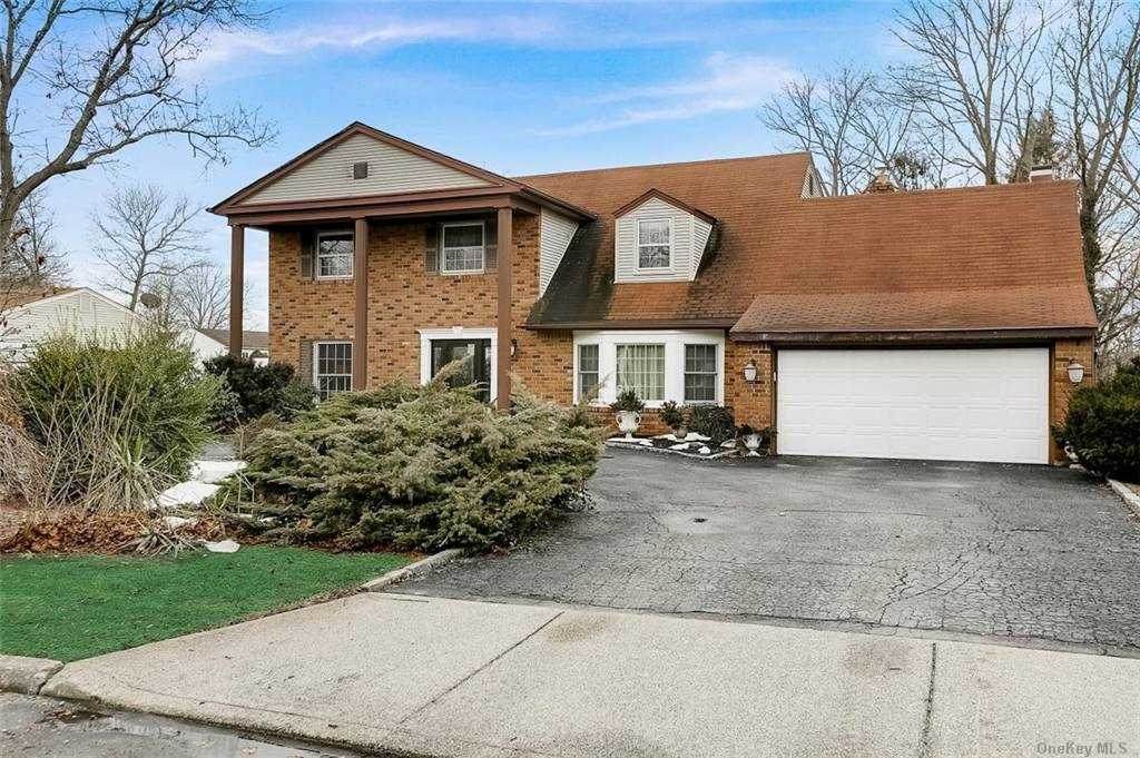 8 Greenbrier Avenue - Photo 1