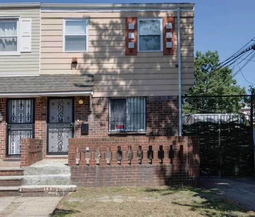 57-07 Kissena Blvd - Photo 1