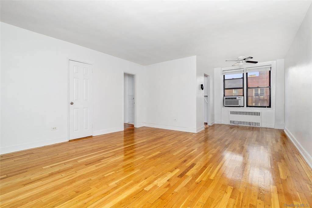 67-30 Dartmouth Street - Photo 1
