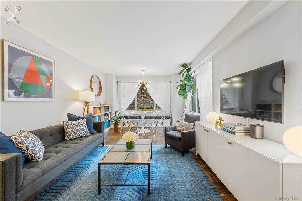 137 36th Street - Photo 1