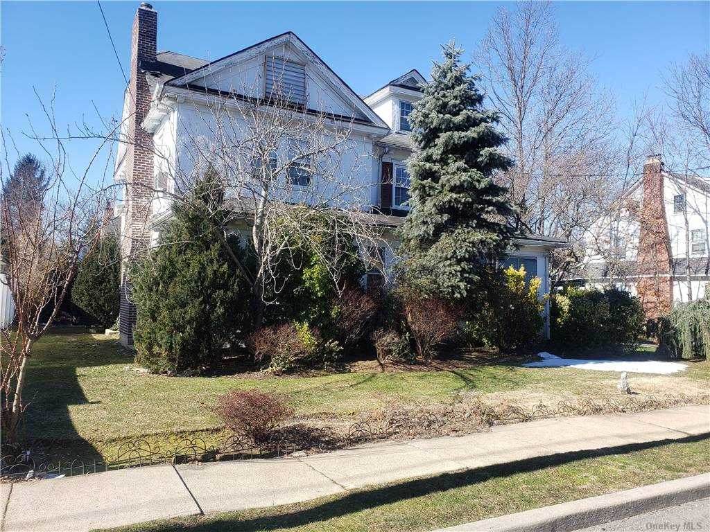 23 Burton Avenue - Photo 1