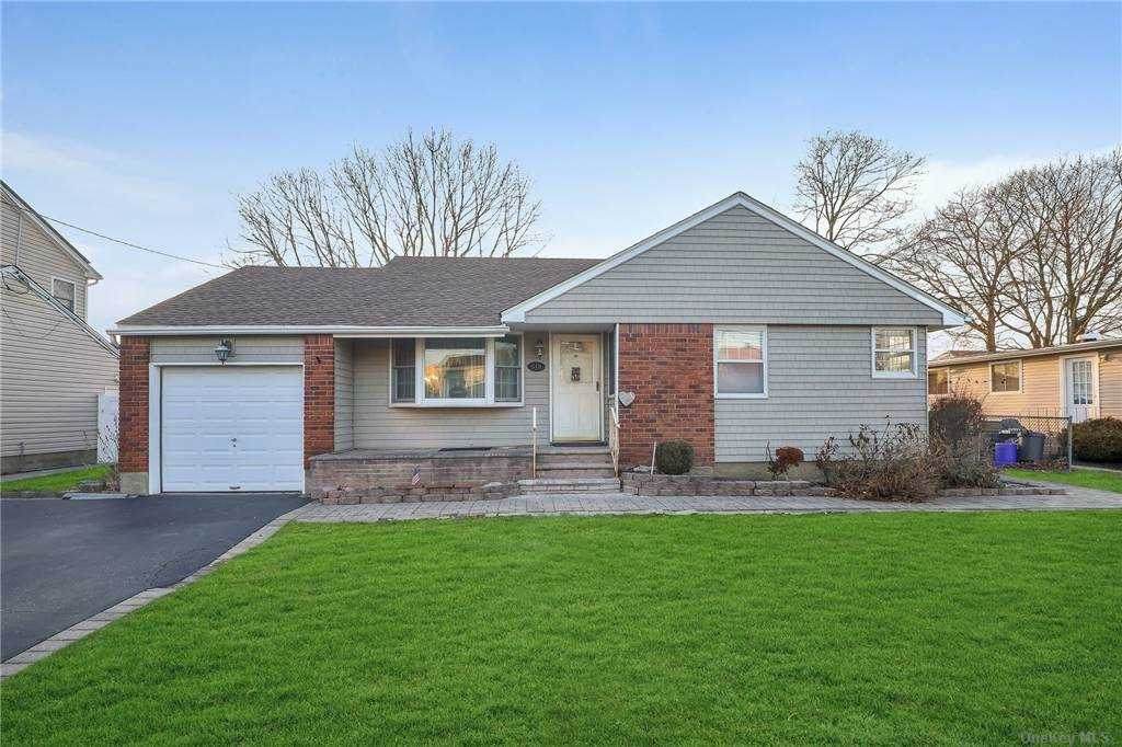 516 French Avenue - Photo 1