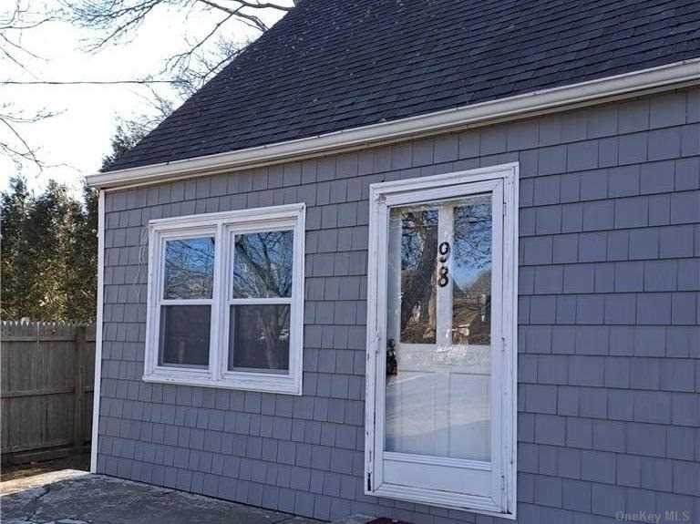 98 Manor Drive - Photo 1