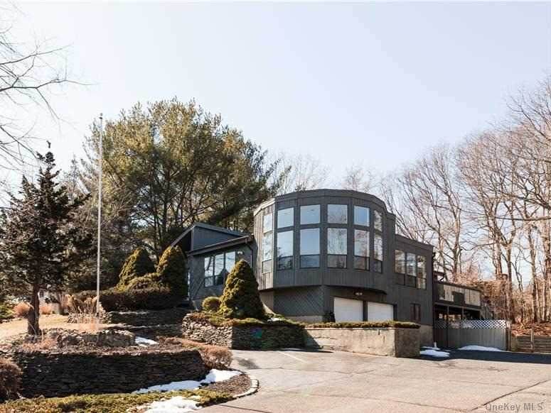 105 Nadia Court - Photo 1