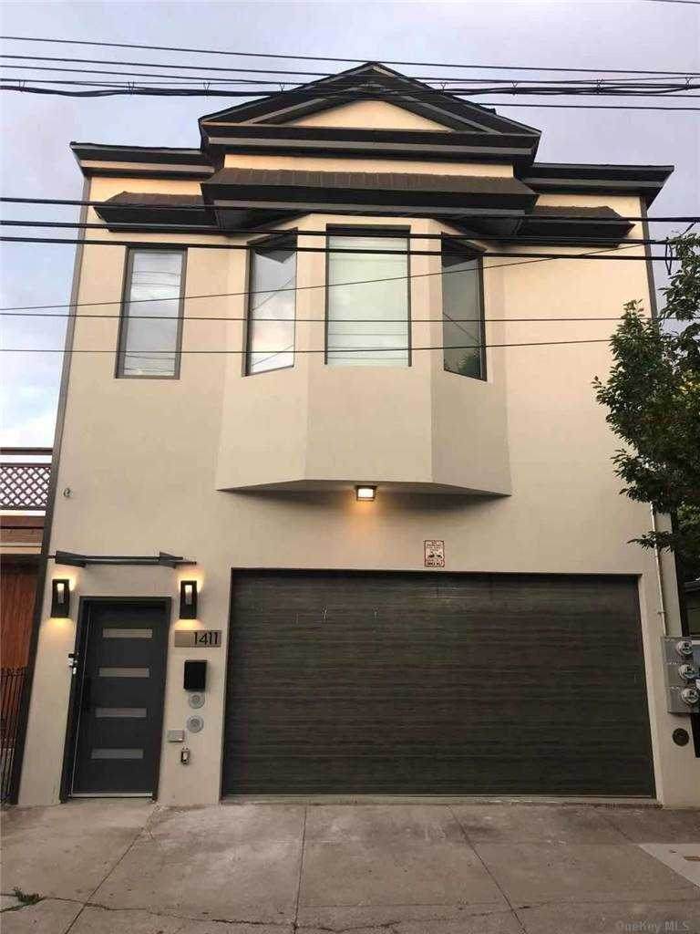 14-11 114 Street - Photo 1