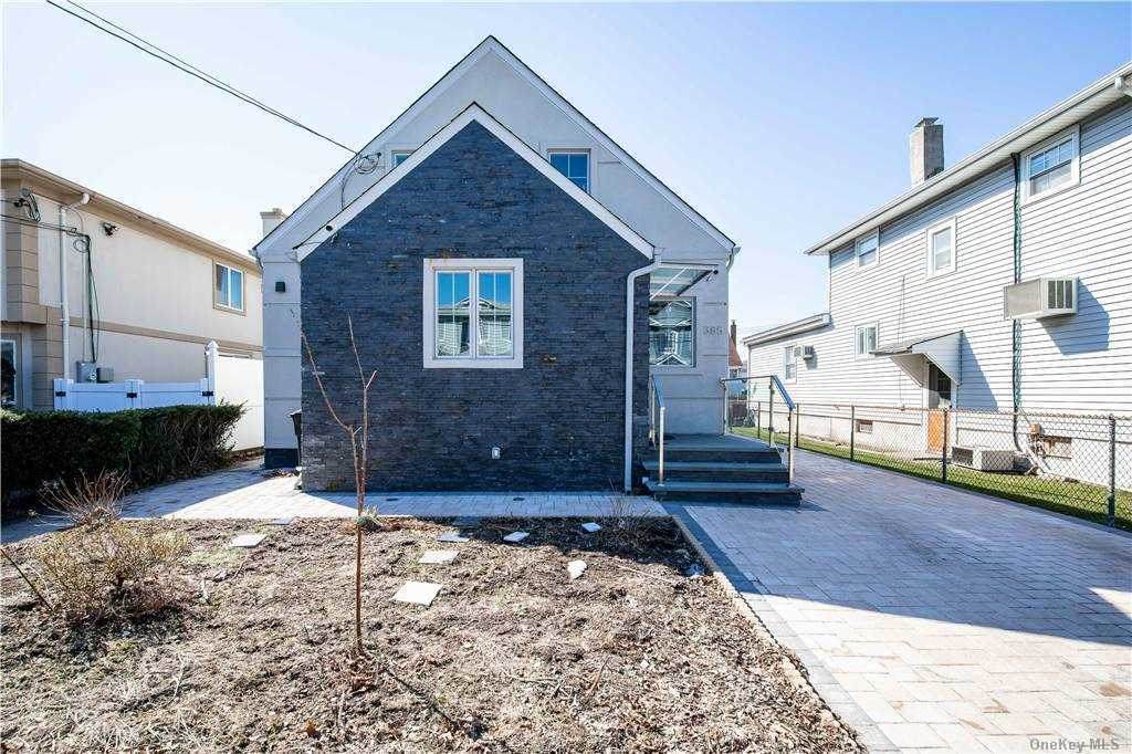 385 Hamilton Avenue - Photo 1