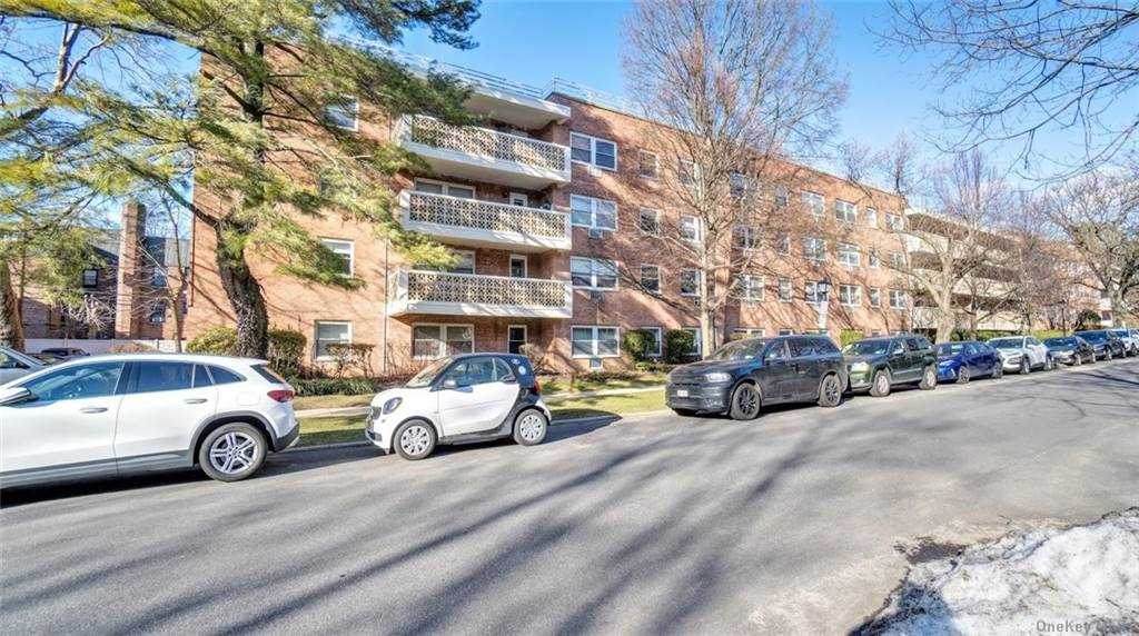 45 Hillpark Avenue - Photo 1