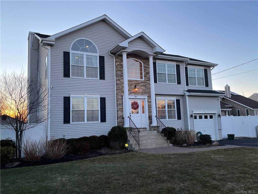 51 Roosevelt Boulevard - Photo 1