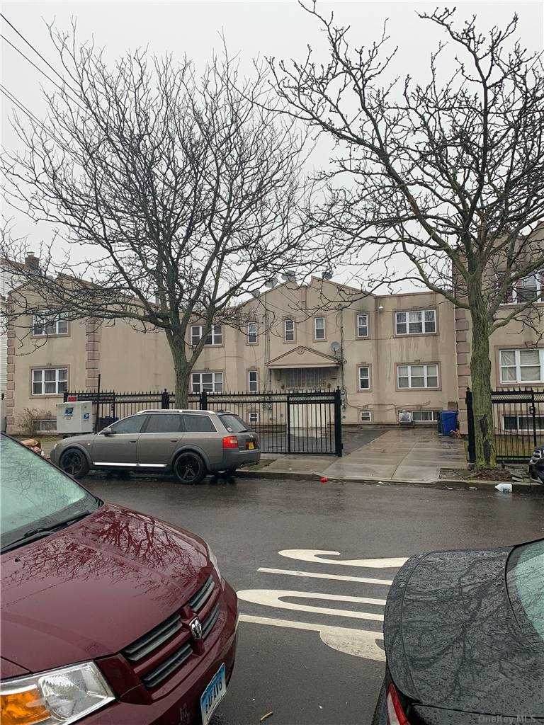 106-15--23 Inwood Street - Photo 1
