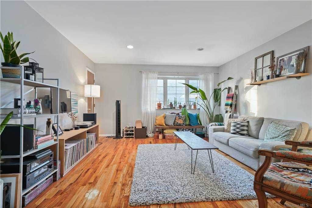 172 Noll Street - Photo 1